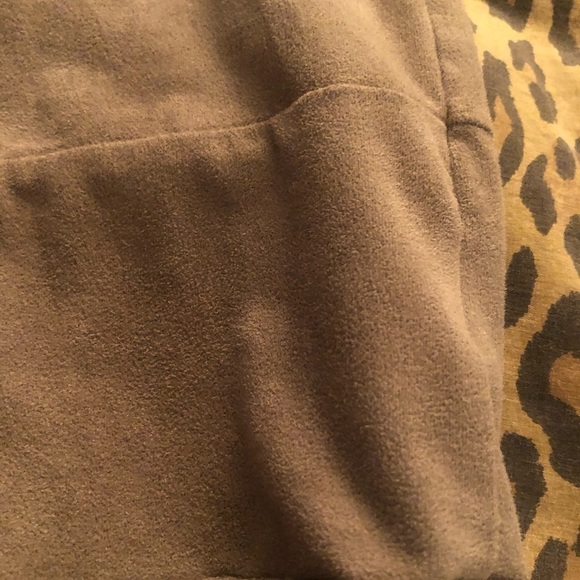 XXI large tan faux suede skirt pull on with stretch - Picture 5 of 6